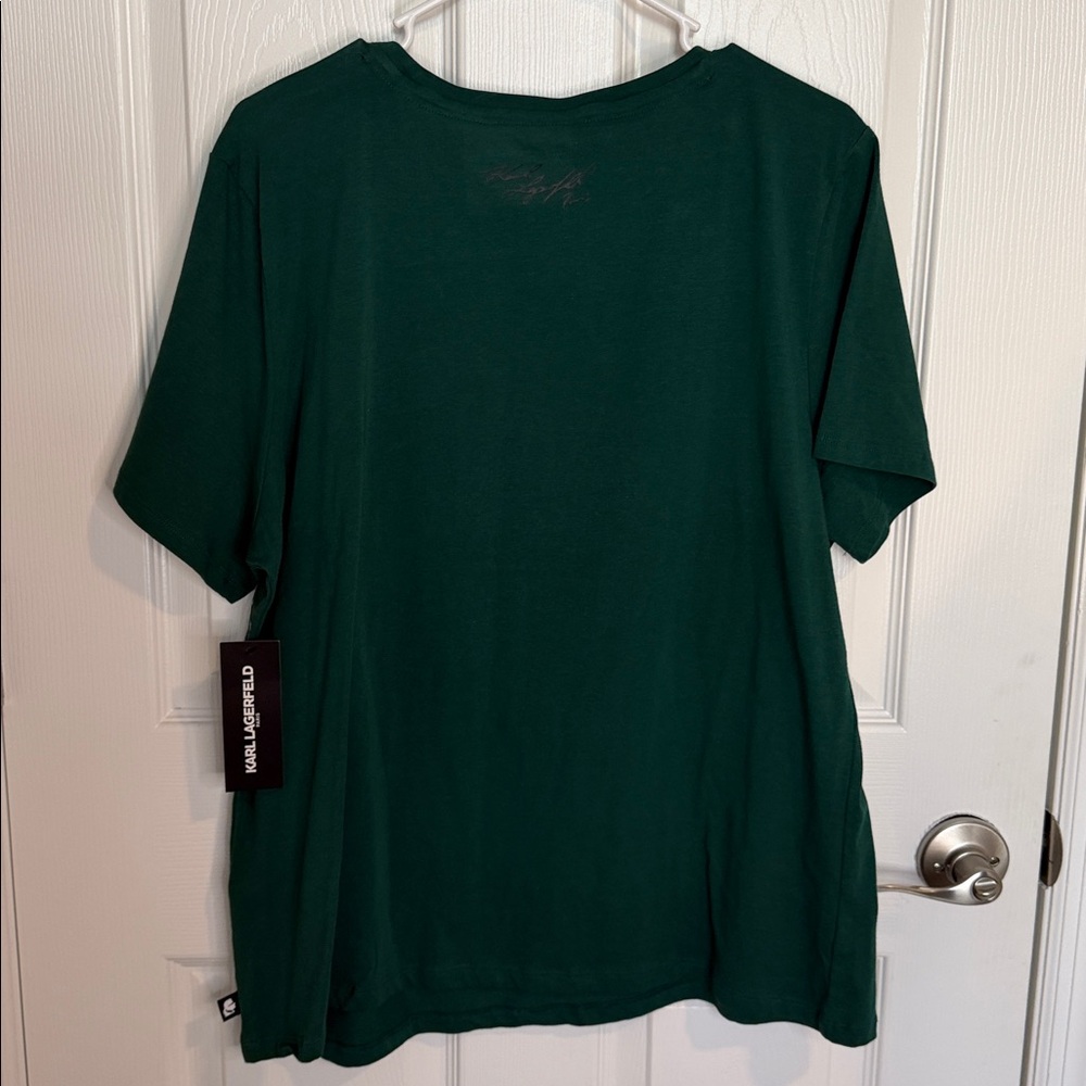 Karl Lagerfeld C'est La Vie rhinestone graphic Tee size L super cute NWT - Picture 6 of 6